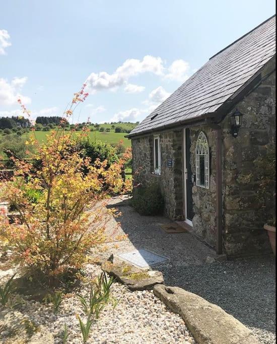 Delightful Artistic Granite Barn In Rural Hamlet Launceston Exterior foto